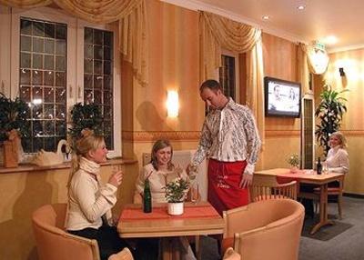 фото отеля Ambient Hotel Zum Schwan