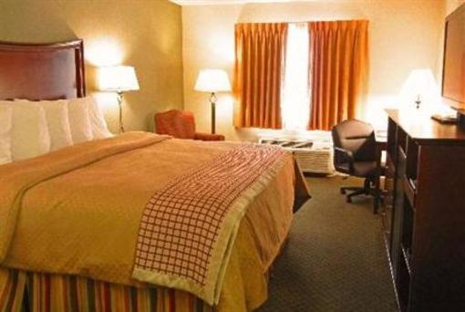 фото отеля Christopher Inn & Suites