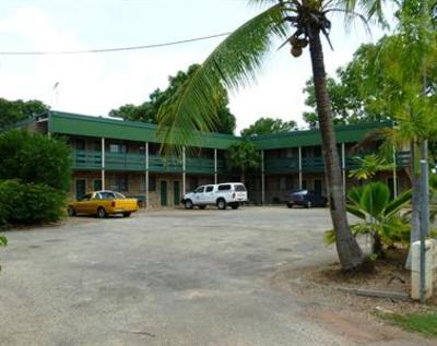 фото отеля Palm Court Backpackers