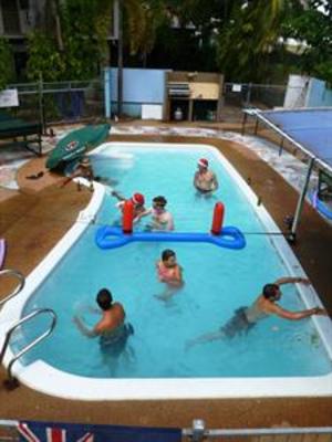 фото отеля Palm Court Backpackers
