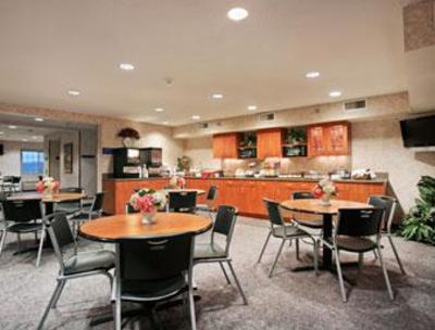 фото отеля Microtel Inn & Suites Ames