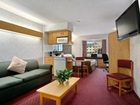 фото отеля Microtel Inn & Suites Ames
