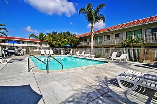 фото отеля Motel 6 Corona