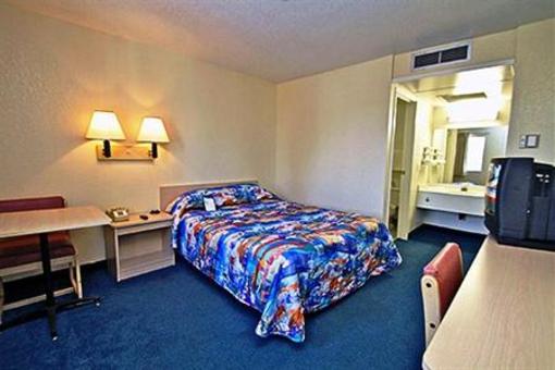 фото отеля Motel 6 Corona