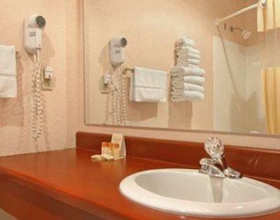 фото отеля Days Inn Munising M-28 East