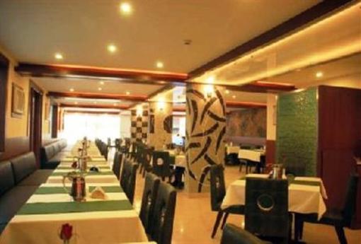 фото отеля Empire Suites Apartments Bangalore