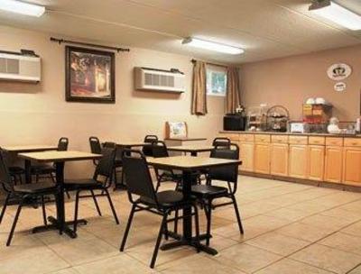 фото отеля Super 8 Danbury