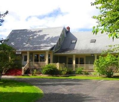фото отеля Carriage House Inn Grand Falls