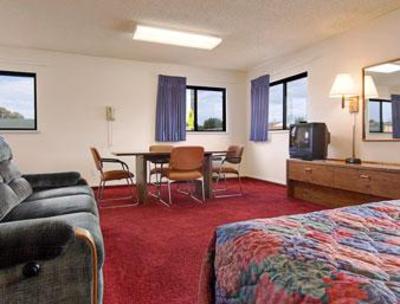 фото отеля Super 8 Grand Island