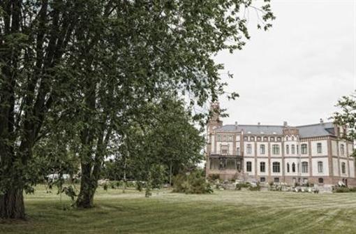 фото отеля Hotel Schloss Gamehl Wismar