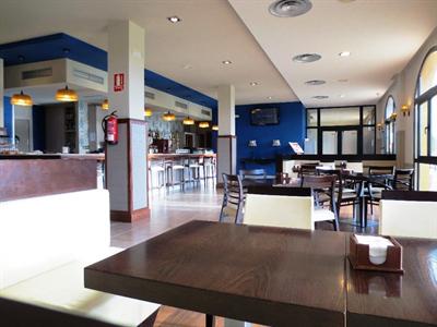 фото отеля Hotel Cortijo Santa-Cruz