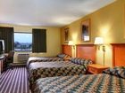 фото отеля Super 8 Waukesha