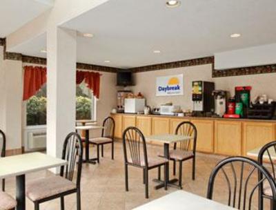 фото отеля Days Inn And Suites Groton