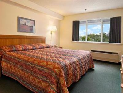 фото отеля Days Inn And Suites Groton