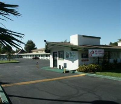 фото отеля Town House Motel Lancaster (California)