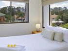фото отеля Main Beach Apartments Byron Bay