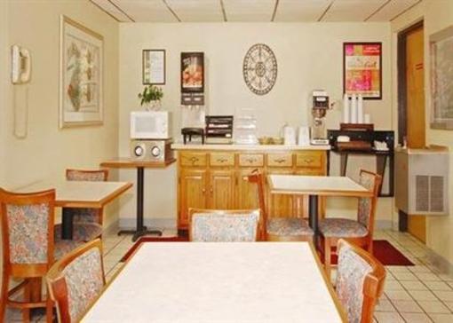 фото отеля Econo Lodge Airport Chattanooga