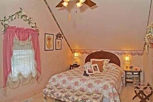 фото отеля Homespun Country Inn