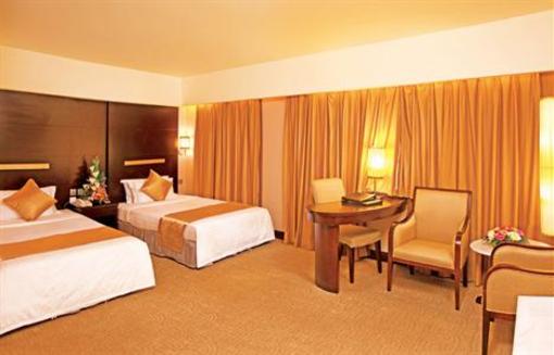 фото отеля Hotel Beverly Plaza