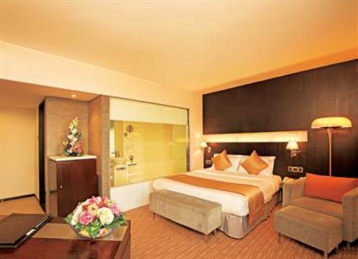 фото отеля Hotel Beverly Plaza