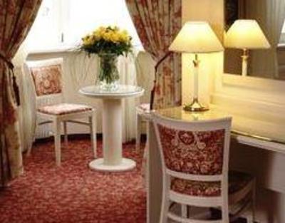 фото отеля TOP CityLine Hotel Aura Palace Spa & Wellness Hotel