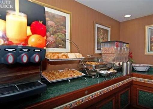 фото отеля Quality Inn Fort Pierce