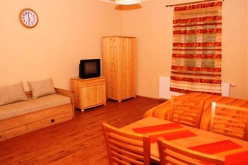 фото отеля Gelleny Szallo Apartman