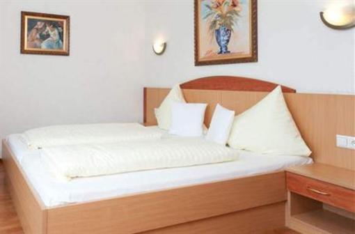 фото отеля Pension Zillertal