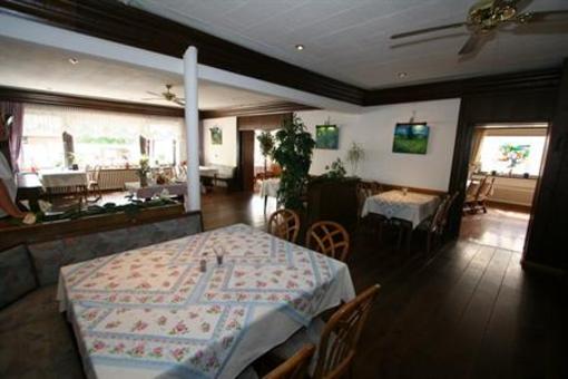 фото отеля Hotel Weinhaus Weis
