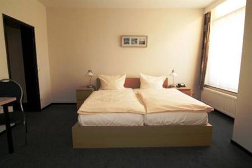 фото отеля Hotel Jägerhof Weeze