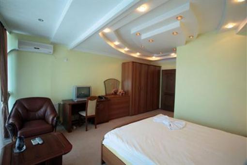 фото отеля Hotel Real Pristina