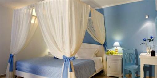 фото отеля Absolute Bliss Imerovigli Suites