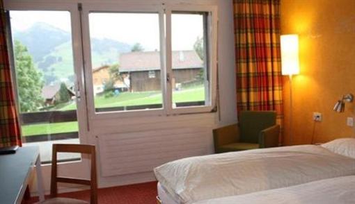 фото отеля Hotel Hari im Schlegeli