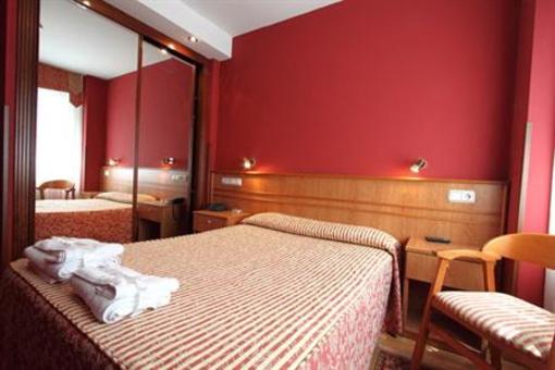 фото отеля Fenix Hotel Oviedo