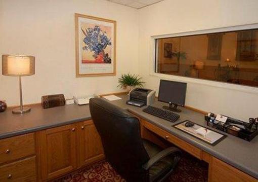 фото отеля Comfort Suites Milledgeville