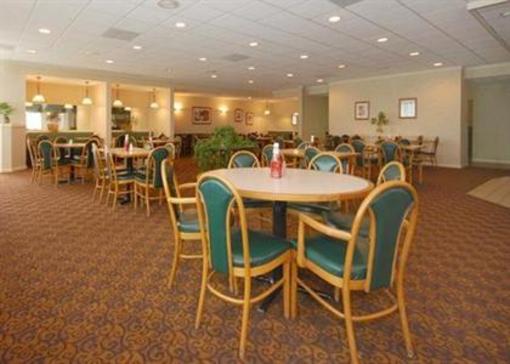 фото отеля Clarion Inn Pueblo
