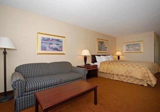 фото отеля Clarion Inn Pueblo