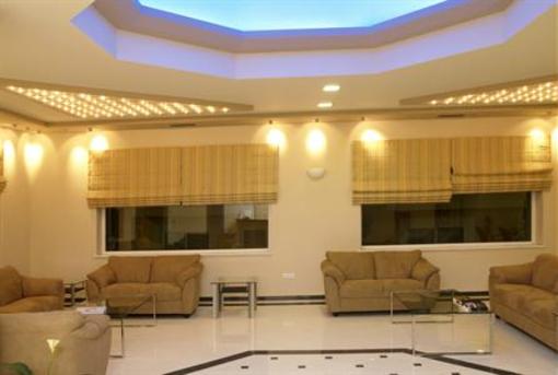 фото отеля Porto Kalamaki Hotel Apartments