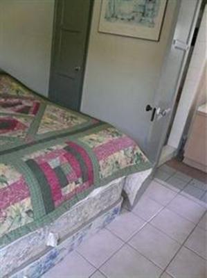 фото отеля Pavilions Motel