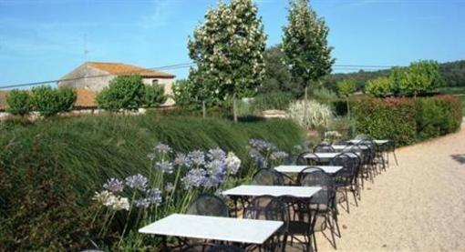 фото отеля L'Arcada De Fares Apartment Sant Ferriol