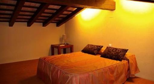 фото отеля L'Arcada De Fares Apartment Sant Ferriol