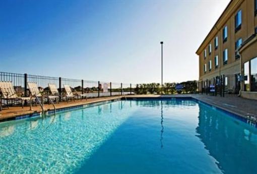 фото отеля Holiday Inn Express & Suites Wichita Falls