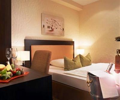 фото отеля Hotel Dresel