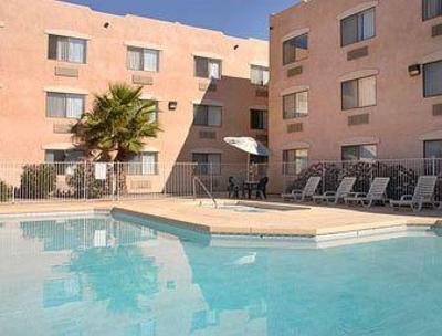 фото отеля Super 8 Yuma