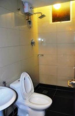 фото отеля Goldenhill Hotel