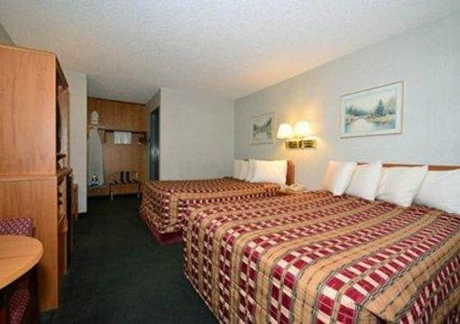 фото отеля Econo Lodge East Port