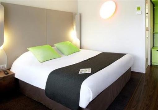 фото отеля Campanile Aix-en-Provence Ouest Jas de Bouffan Hotel