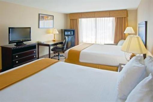 фото отеля Holiday Inn Express Hotel & Suites Tappahannock