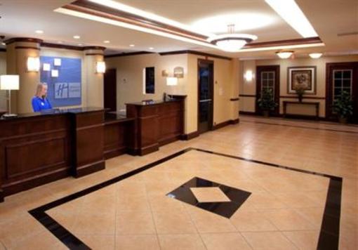 фото отеля Holiday Inn Express Hotel & Suites Tappahannock
