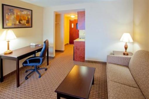 фото отеля Holiday Inn Express Hotel & Suites Tappahannock